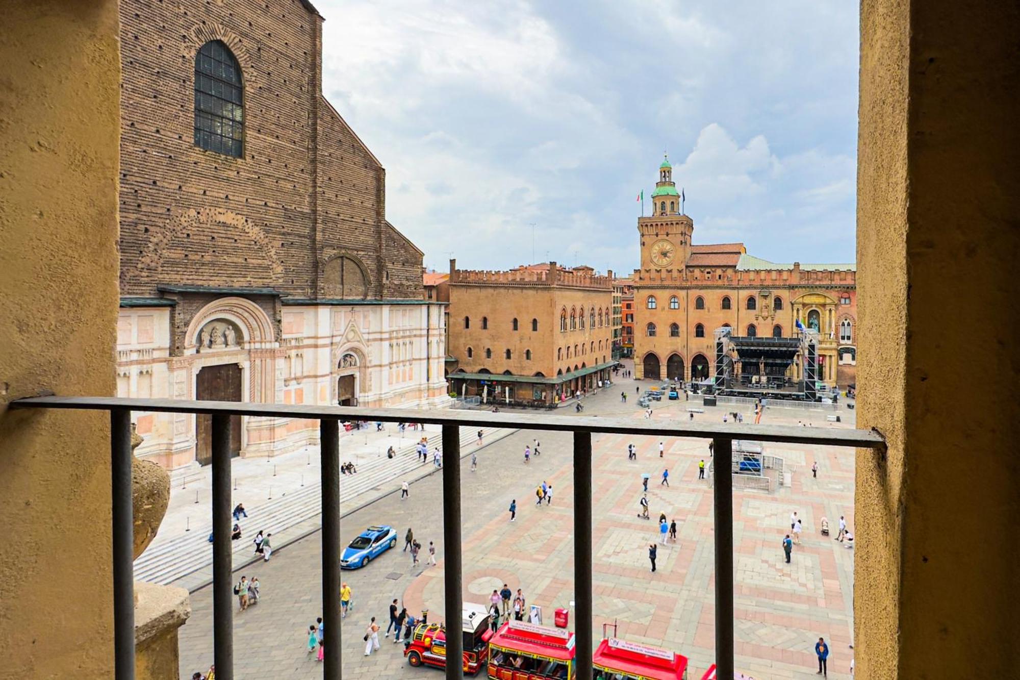 Immobo Domus - Piazza Maggiore View Болонья Екстер'єр фото